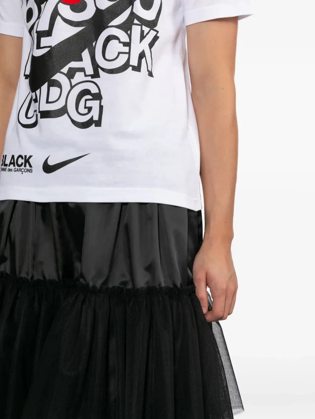 34718648_66047174_2048