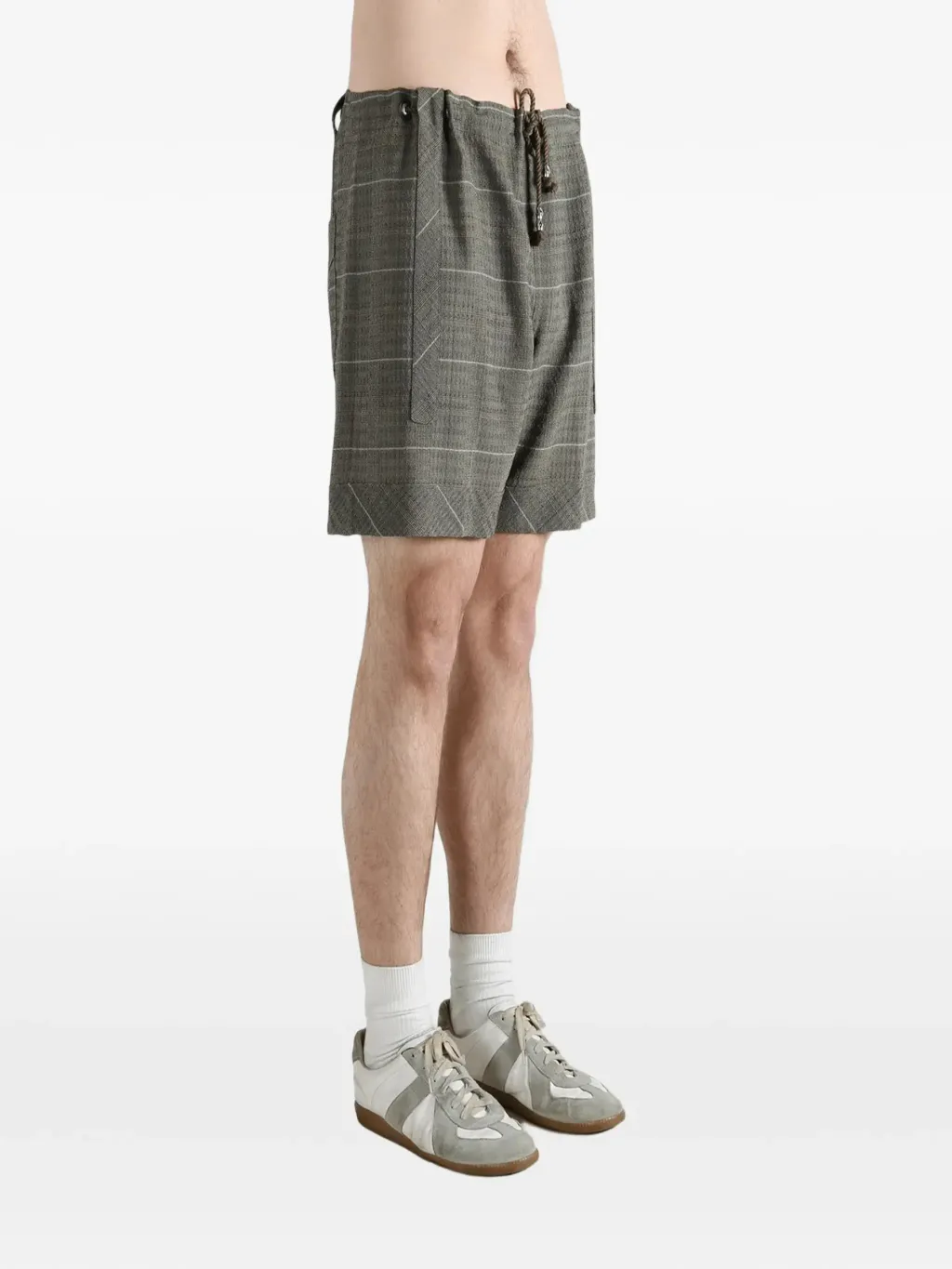 34906226_66110123_2048