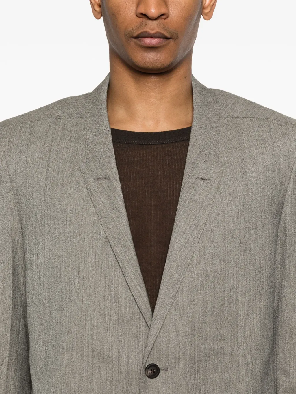 34449678_65925945_2048