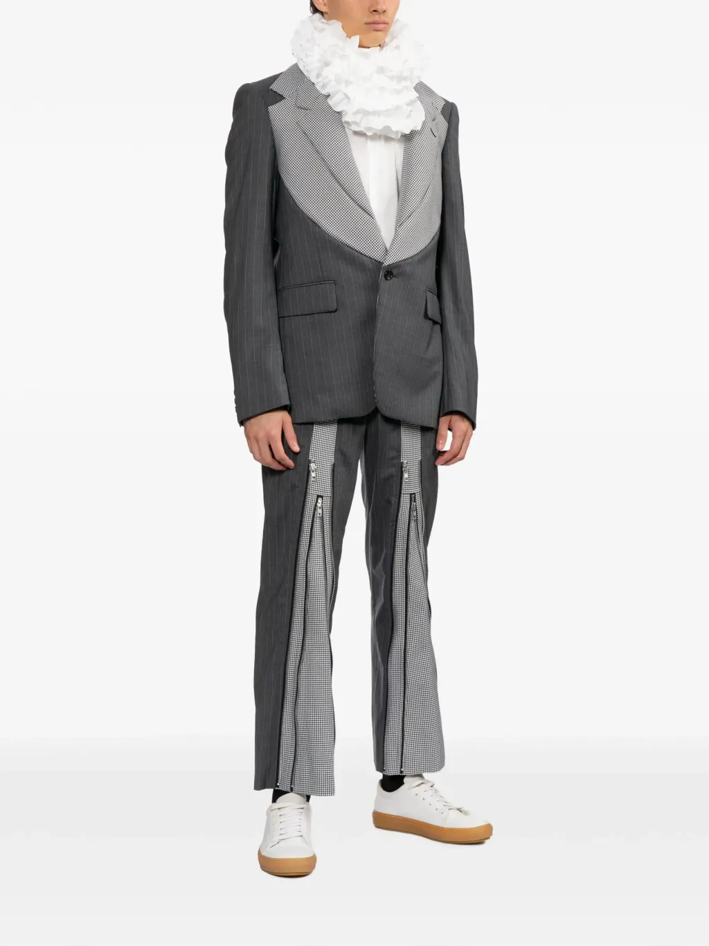 34720573_66046019_2048