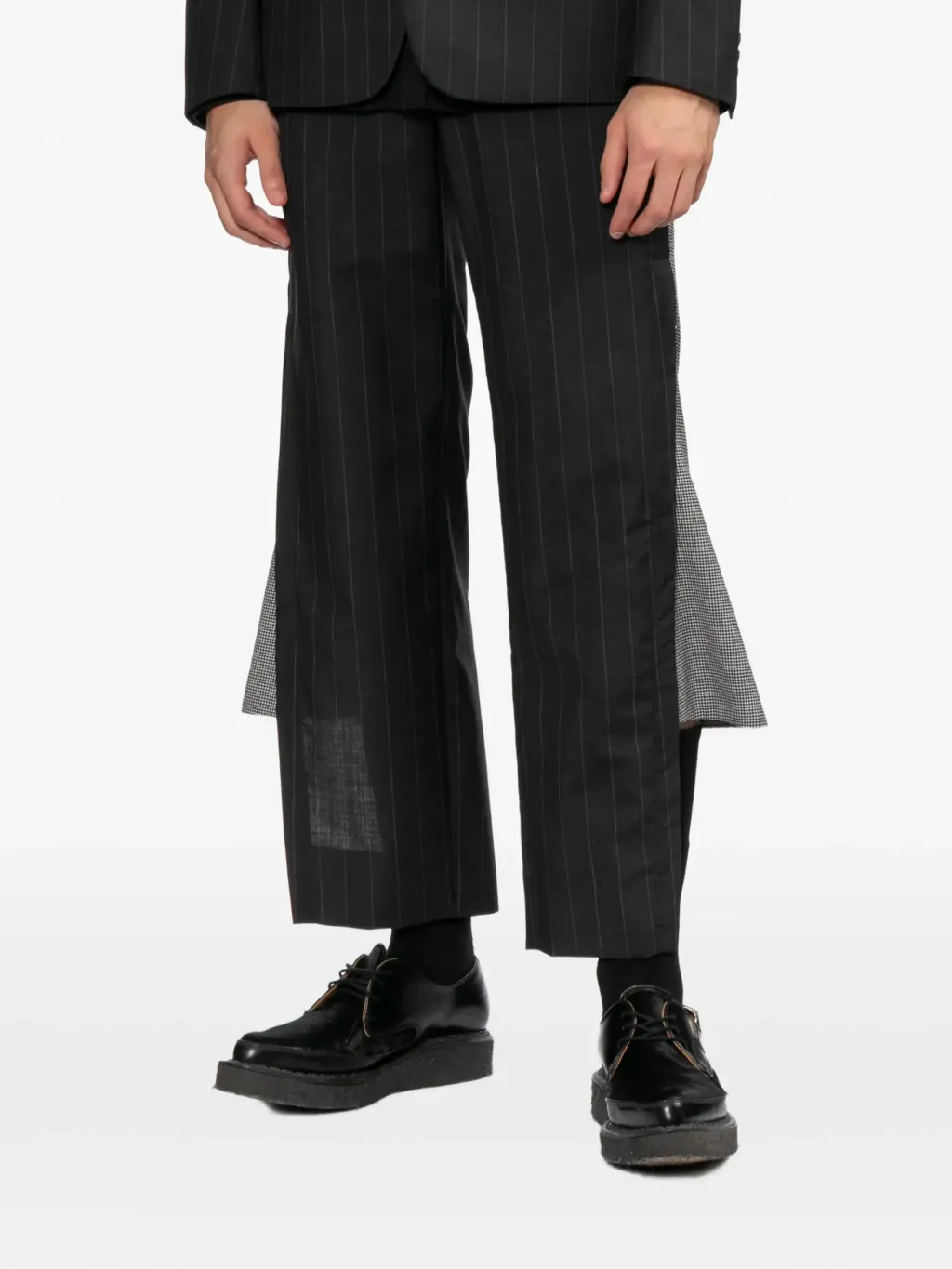 34718653_66047558_2048