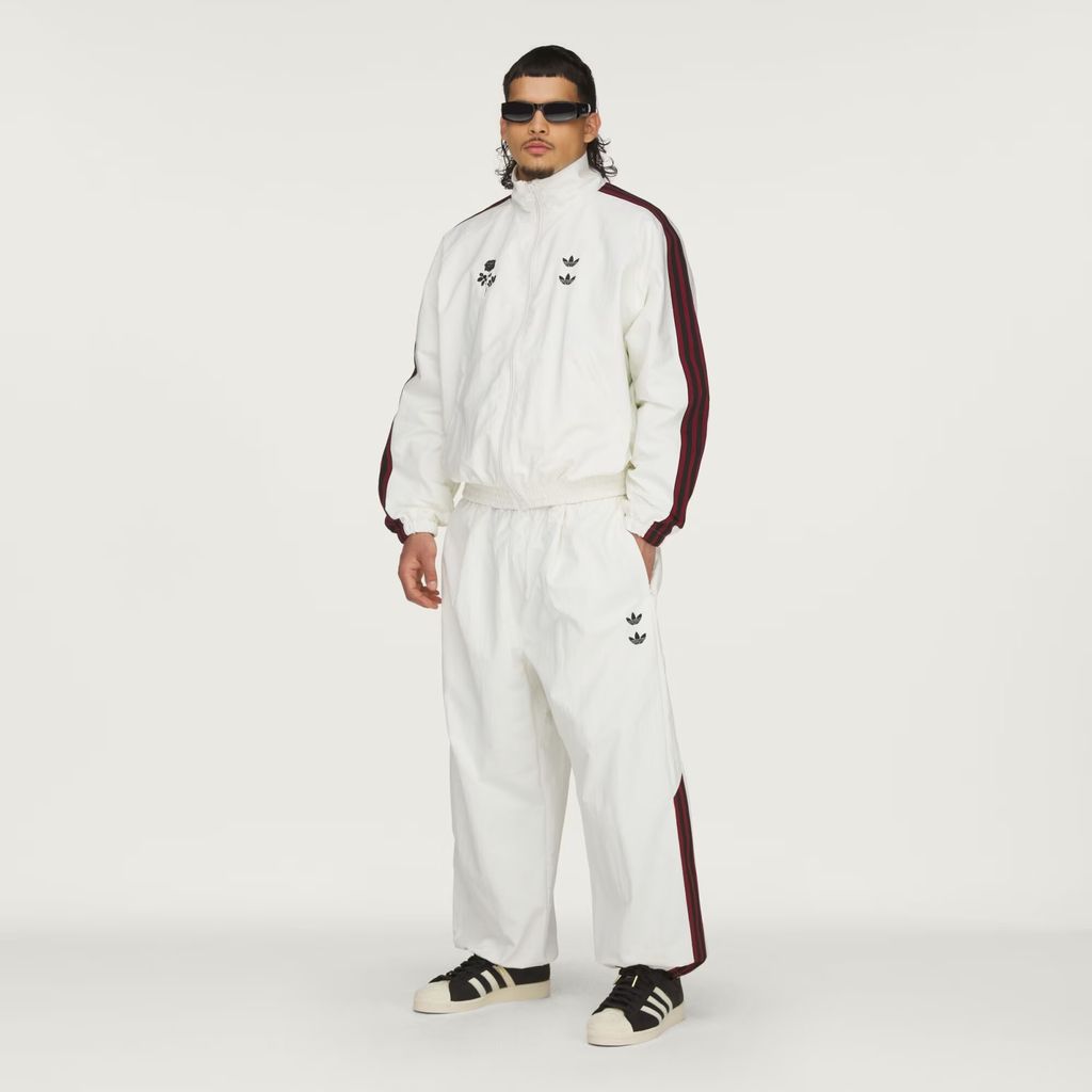 Chavarria_Woven_Track_Jacket_White_KT2616_25_model
