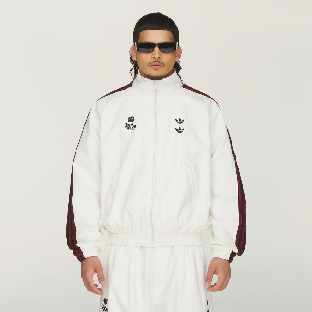 Chavarria_Woven_Track_Jacket_White_KT2616_21_model