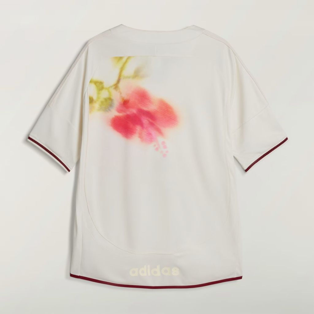 Wales_Bonner_Soccer_Jersey_White_KR8792_02_laydown