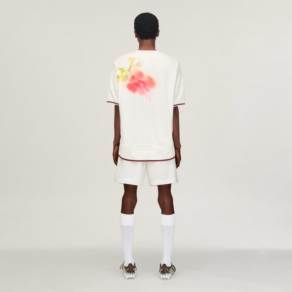 Wales_Bonner_Soccer_Jersey_White_KR8792_23_hover_model