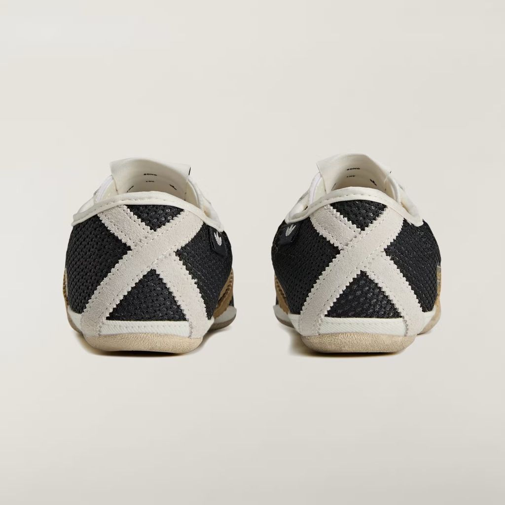 TOKYO_W_SFTM_Shoes_Black_KI4737_05_standard