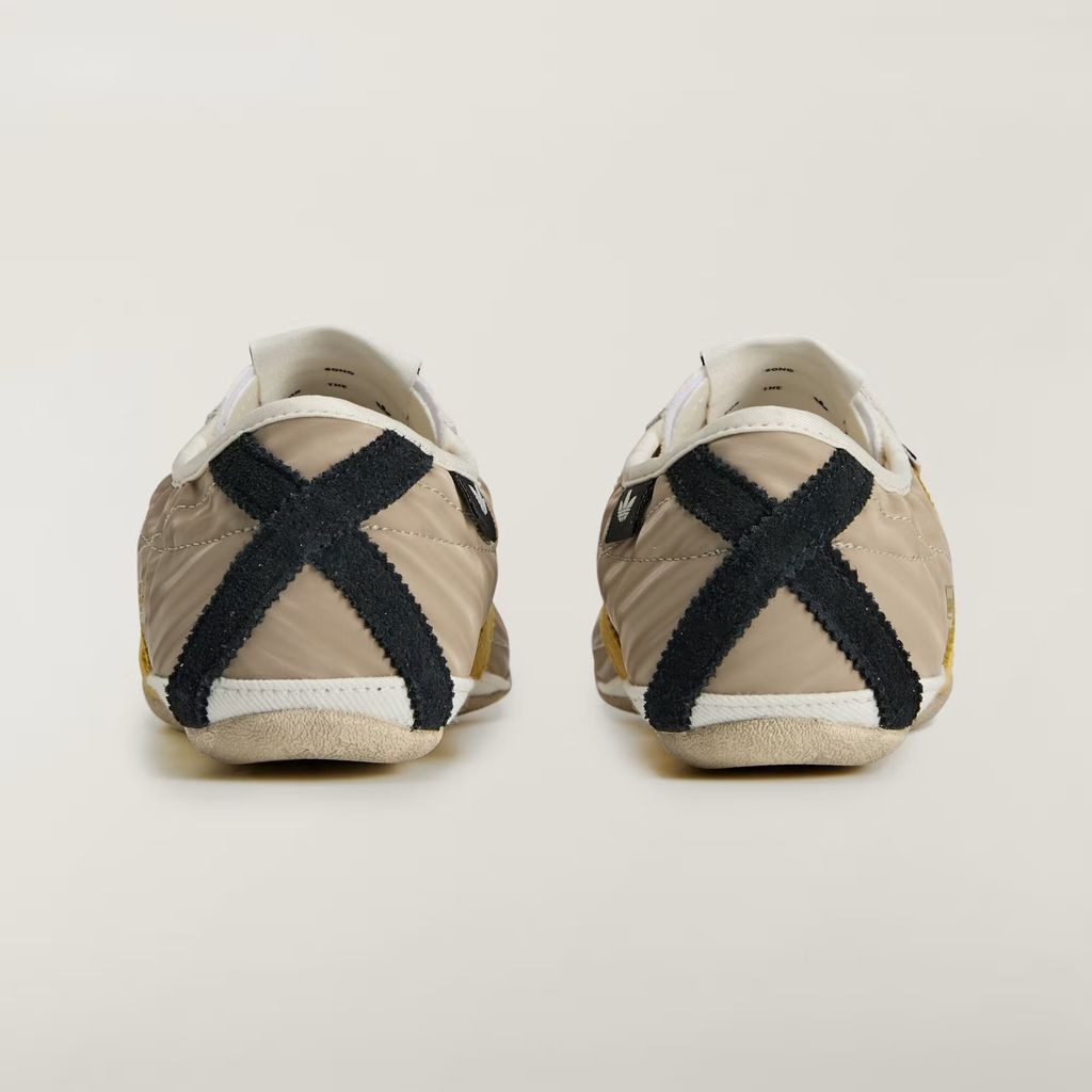 TOKYO_W_SFTM_Shoes_White_KJ4401_05_standard