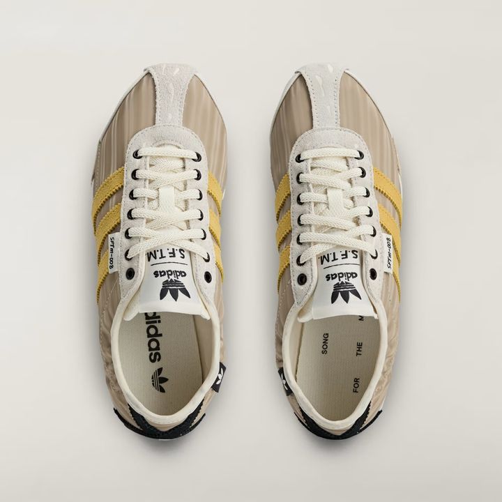 TOKYO_W_SFTM_Shoes_White_KJ4401_02_standard_hover