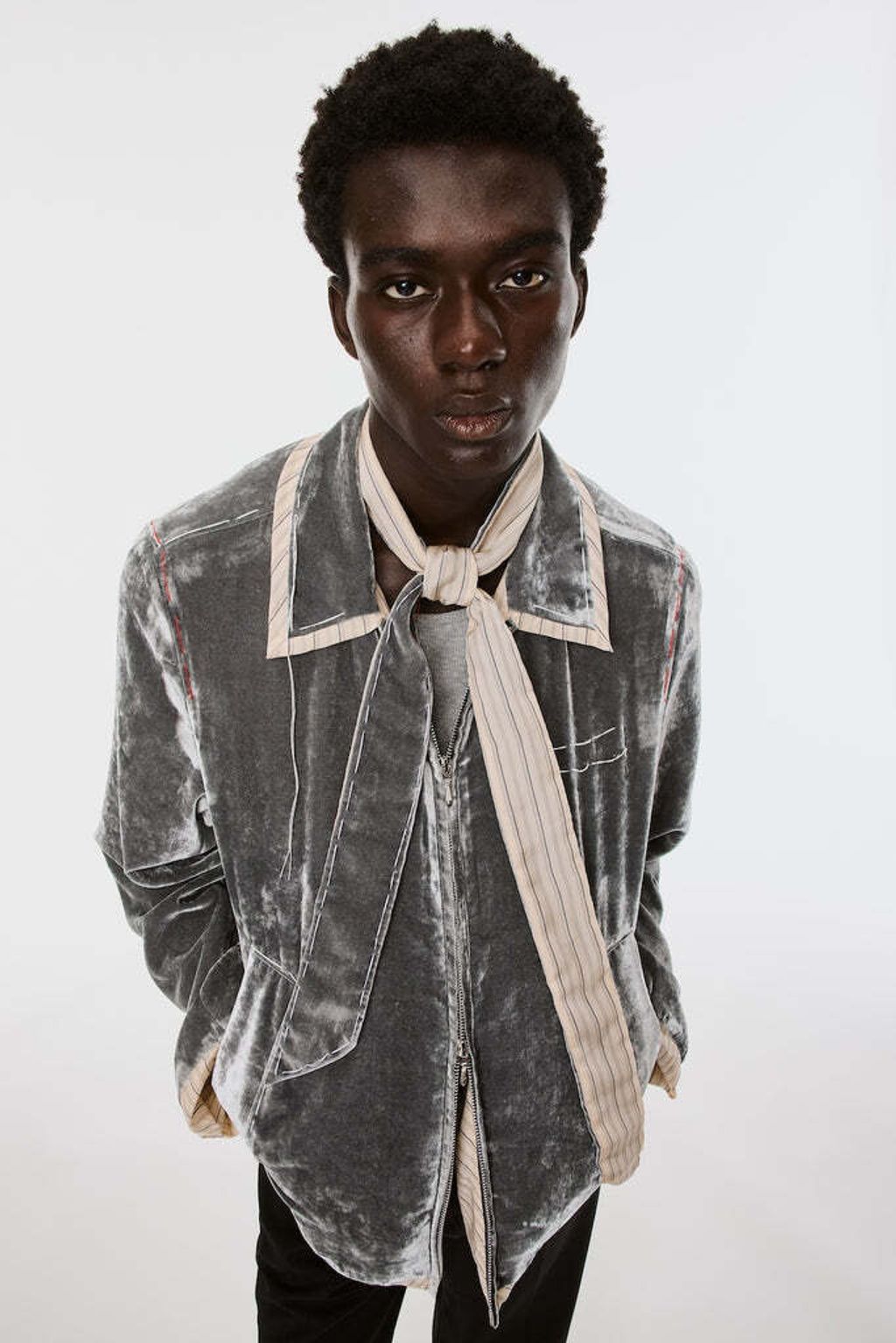 003-UNEVENVELVETJACKET-M26U6BL004-CHARCOAL_684x1024.jpg