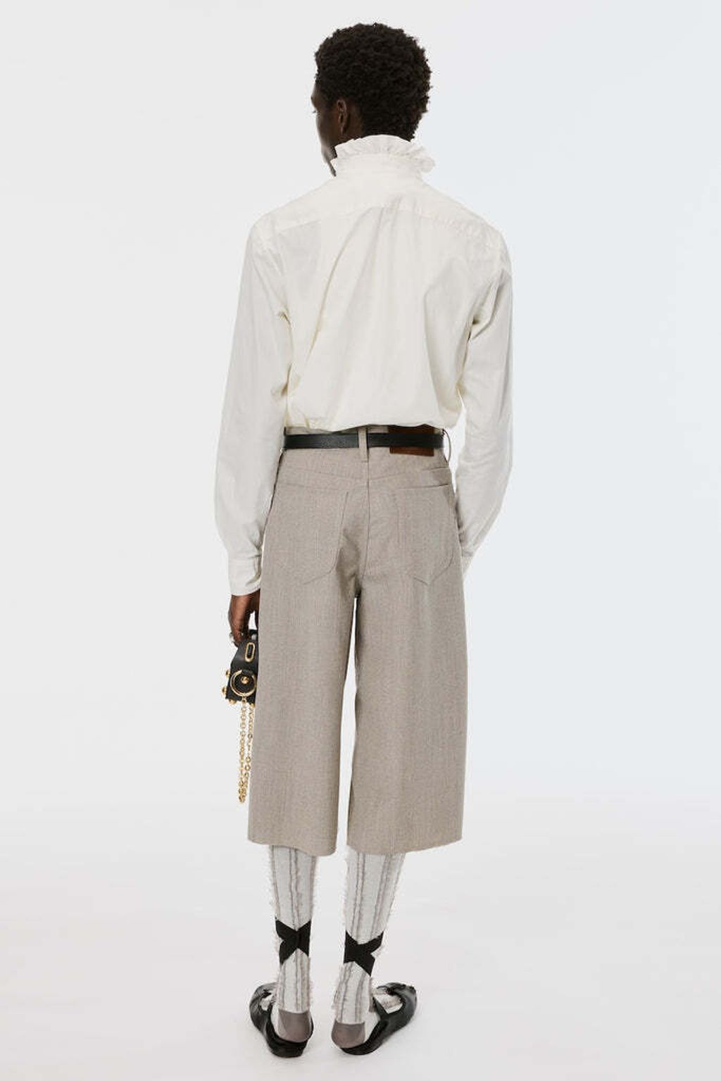 004-ZIP-UPFRILLCOLLARSHIRT-M26U6SL004-ECRU_684x1024.jpg