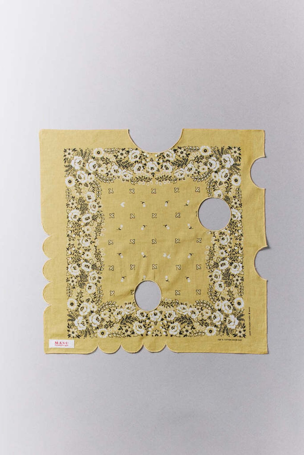 002-CHEESEBANDADA-M26U6OJ004-LEMON_684x1024.jpg