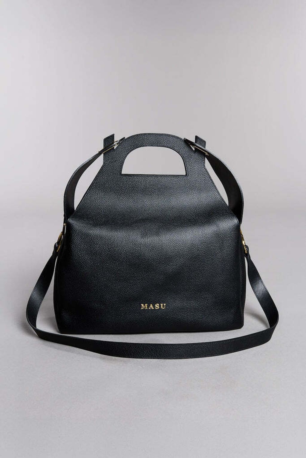 008-TRUFFEBAG-M26U6OJ009-BLACK_683x1024.jpg