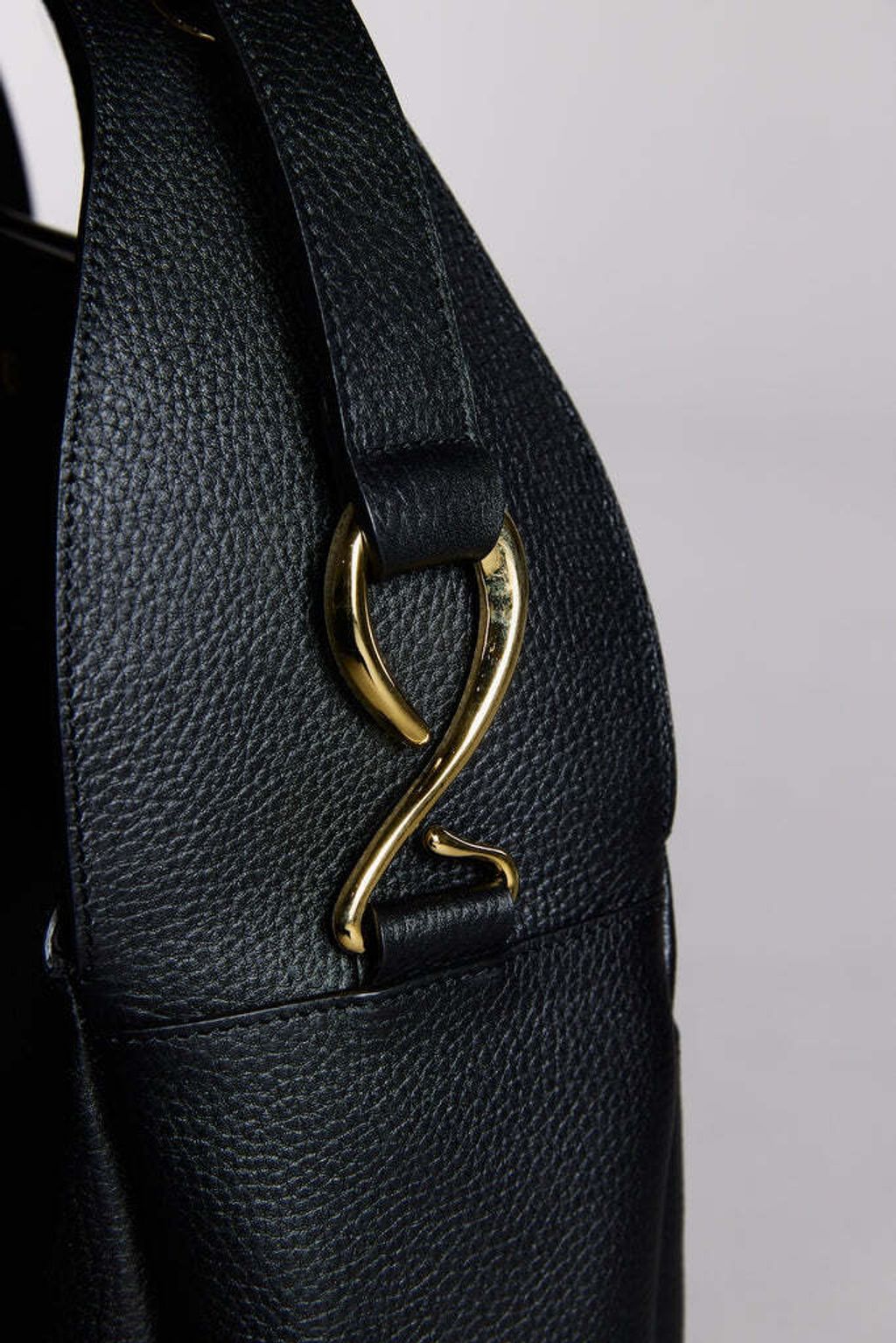 012-TRUFFEBAG-M26U6OJ009-BLACK_684x1024.jpg