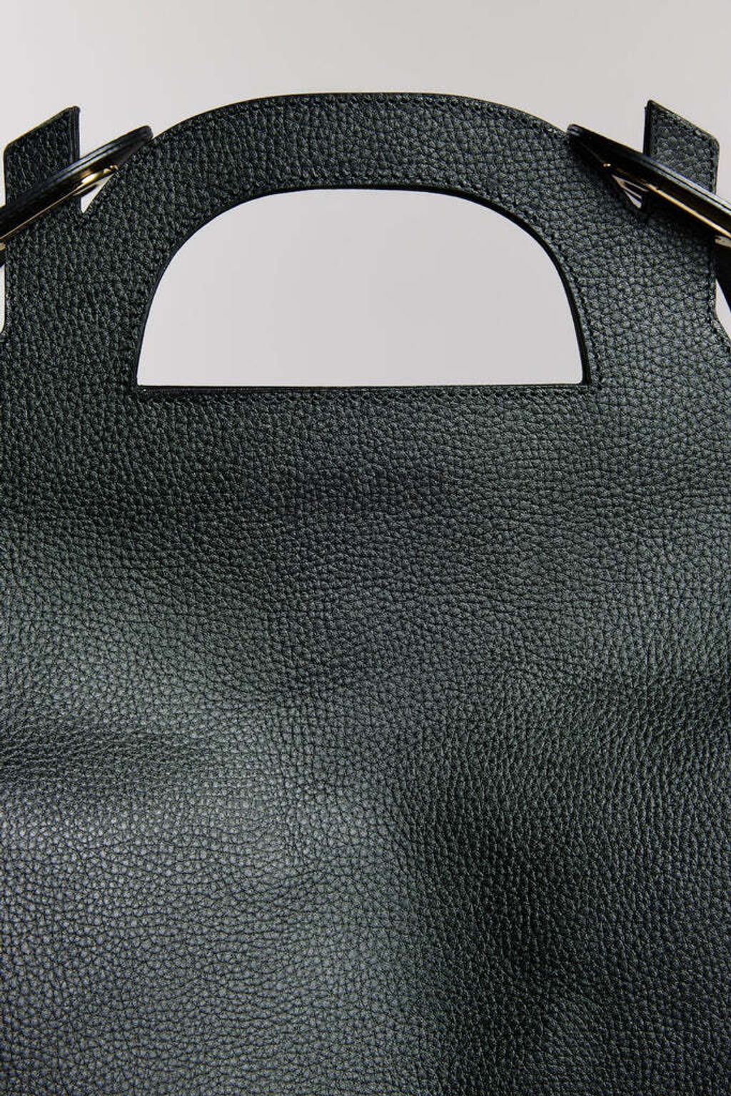 011-TRUFFEBAG-M26U6OJ009-BLACK_684x1024.jpg