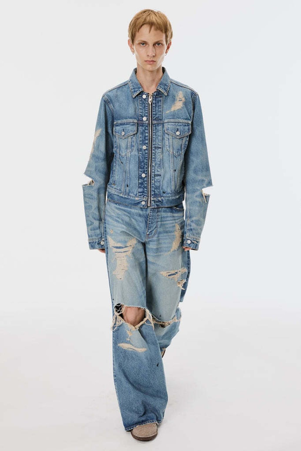 001-MBBAGGYJEANSANGELDAMAGE-B26U6PL003-INDIGO_684x1024.jpg