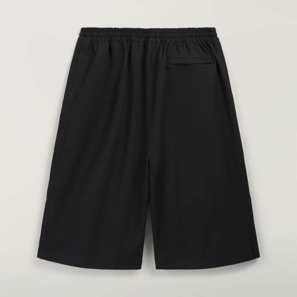 Chavarria_Long_Twill_Short_Black_KV1975_02_laydown
