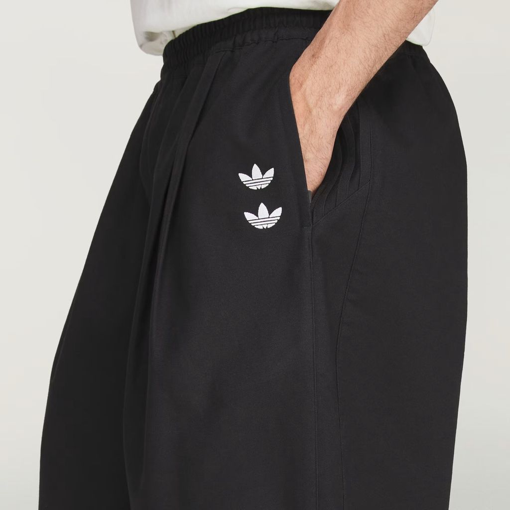 Chavarria_Long_Twill_Short_Black_KV1975_41_detail