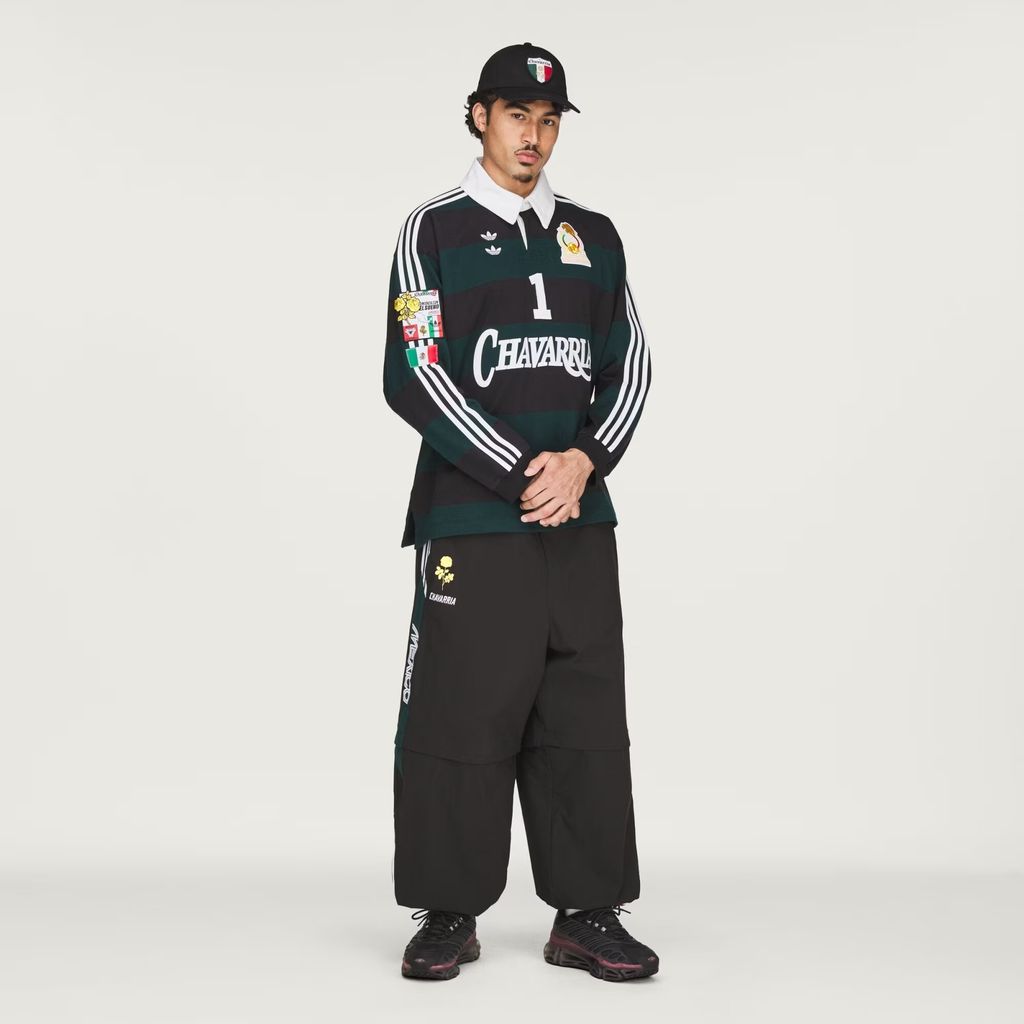 Chavarria_LS_Rugby_Shirt_Black_KV1977_25_model