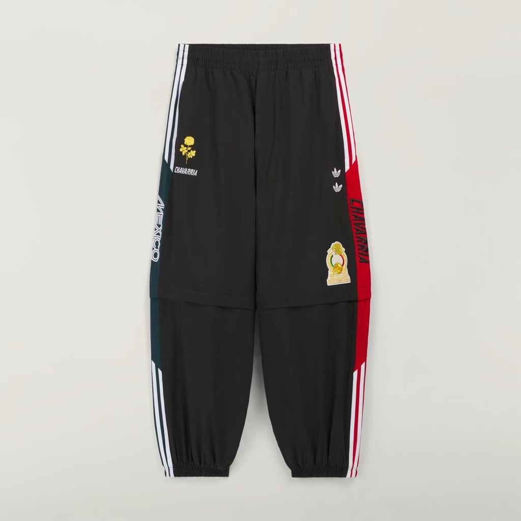 Chavarria_CDM_Woven_Track_Pant_Black_KU7798_01_laydown