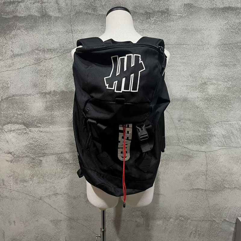 Undefeated New Era バックパック