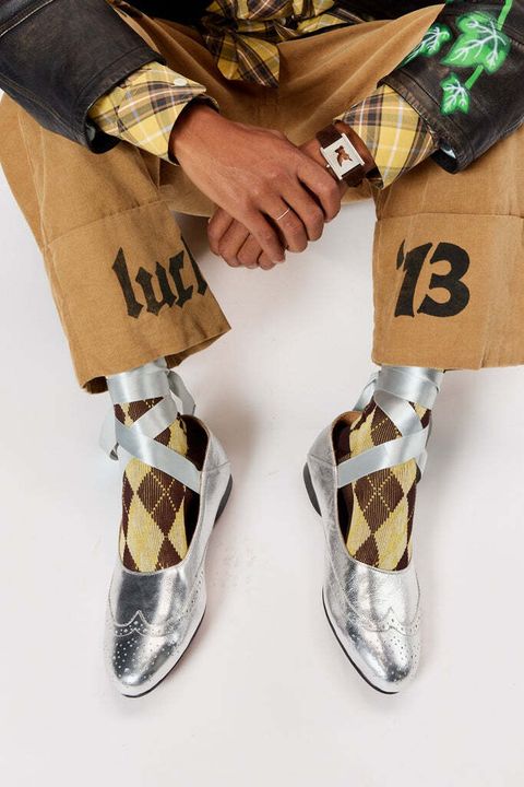 WING-TIP-BALLET-SHOES-SILVER-M25K6OJ004-1_684x1024