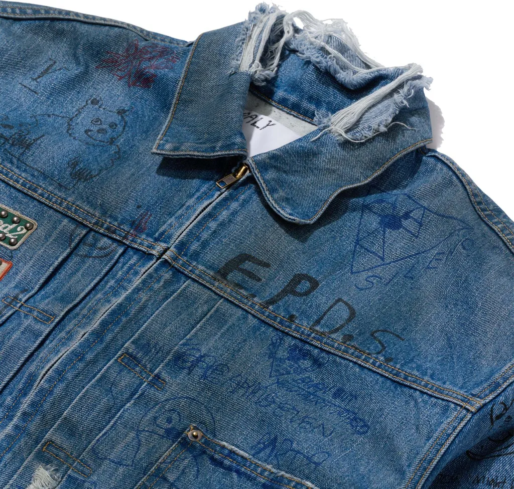 UR-FANTASY-DENIM-JACKET-DETAIL-2.jpg
