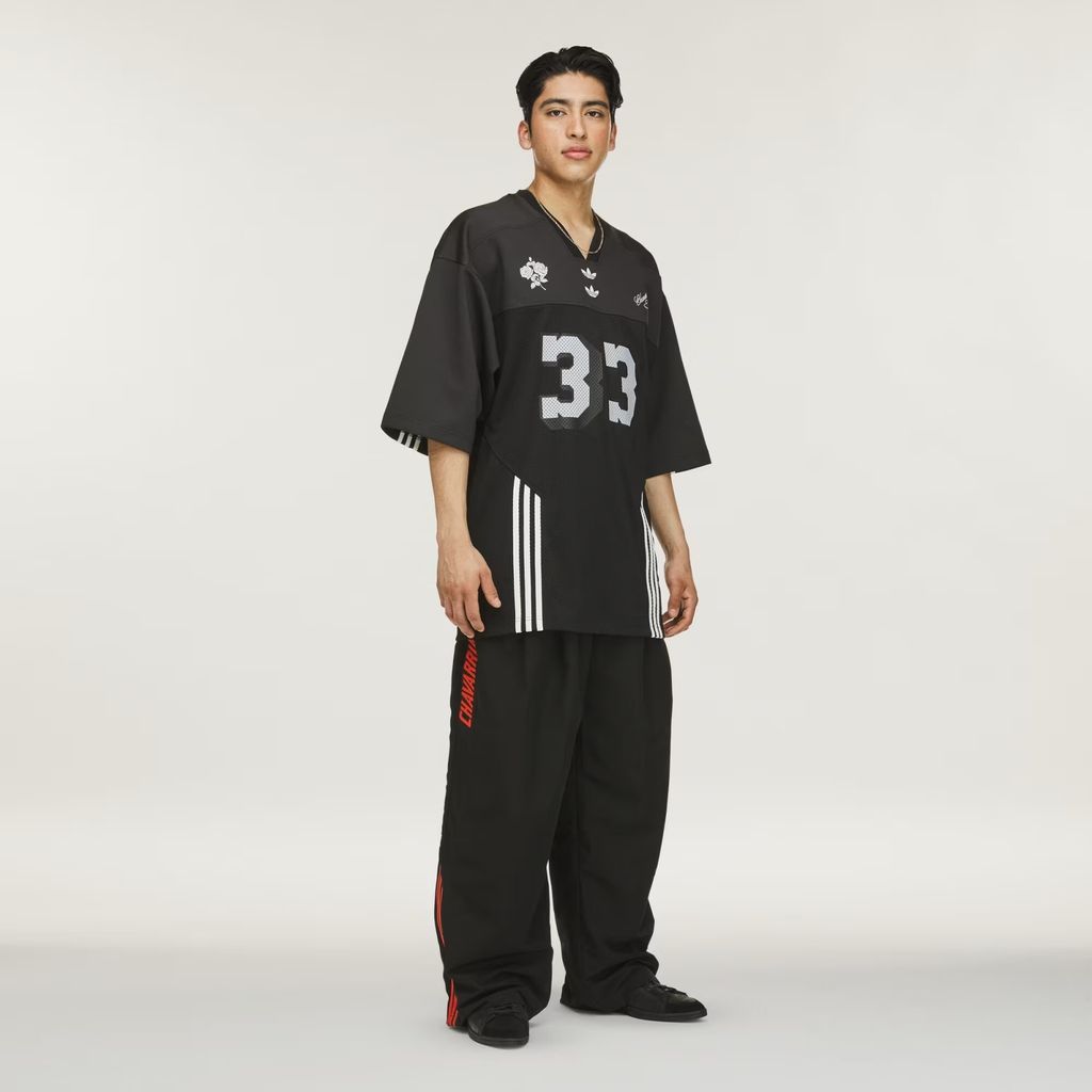 Chavarria_Football_Jersey_Black_JV6421_25_model