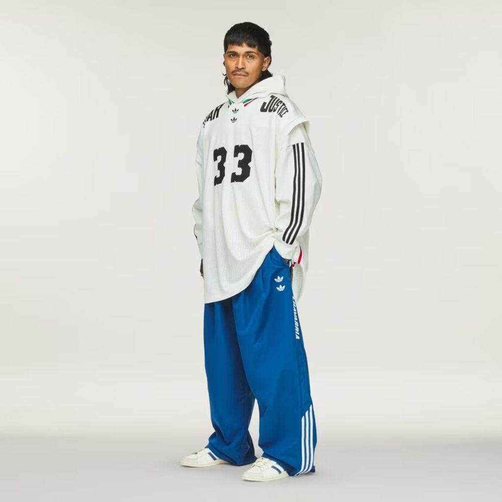 Chavarria_Basketball_Jersey_White_JV6410_25_model