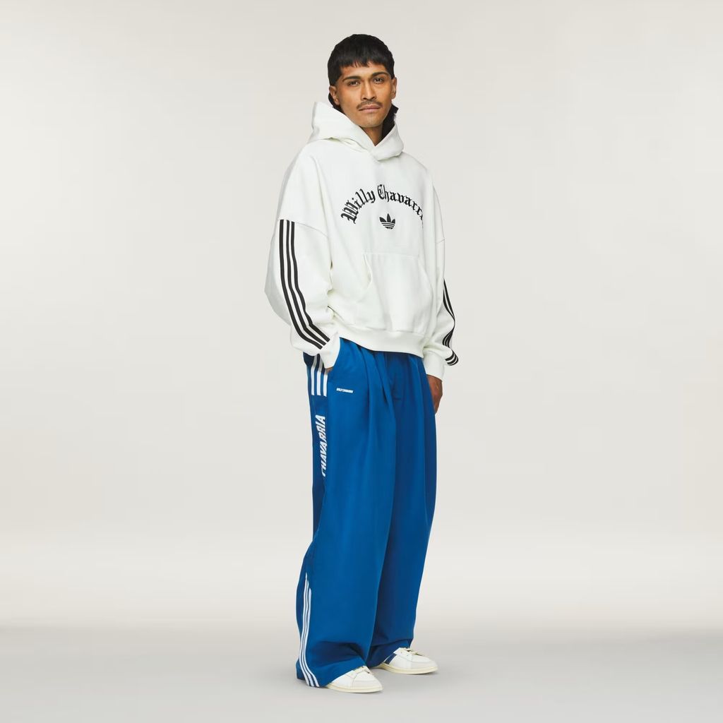 Chavarria_Heavyweight_Hoodie_White_JW1445_25_model