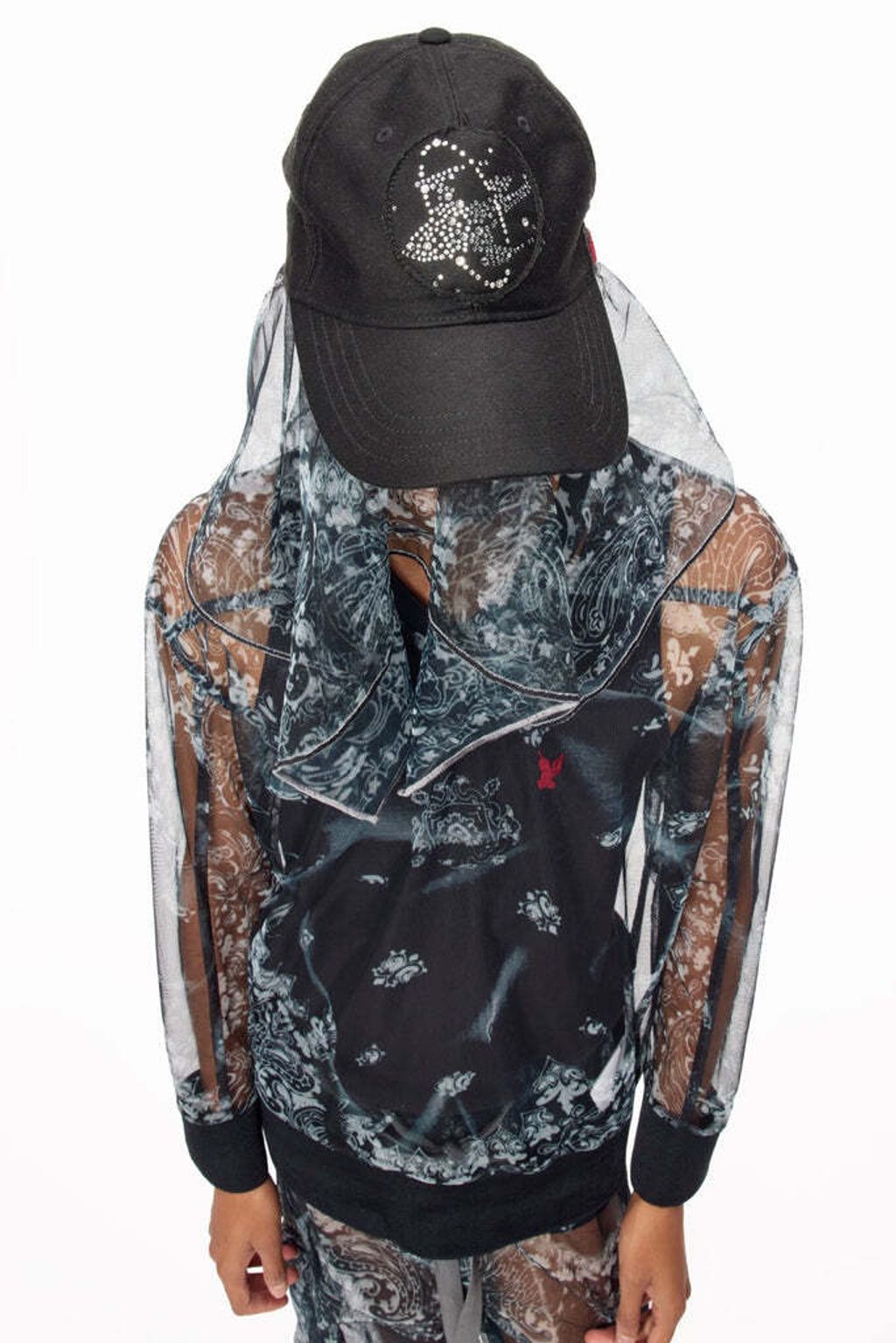 th_001-GHOSTPAISLEYSCARF-M25F9OJ003-BLACK_684x1024.jpg