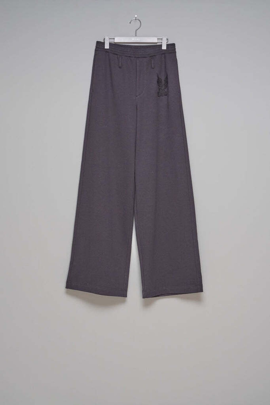 th_003-MBSWEATPANTS-B25F9PL007-BLACK_684x1024.jpg