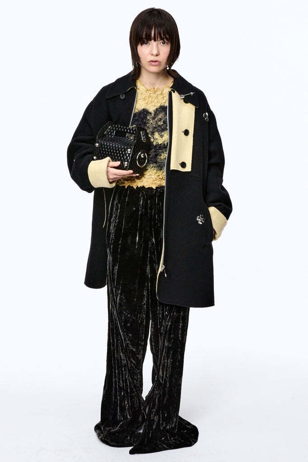 001-CLOVERZIP-UPCOAT-M25F9CT002-BLACK_683x1024.jpg