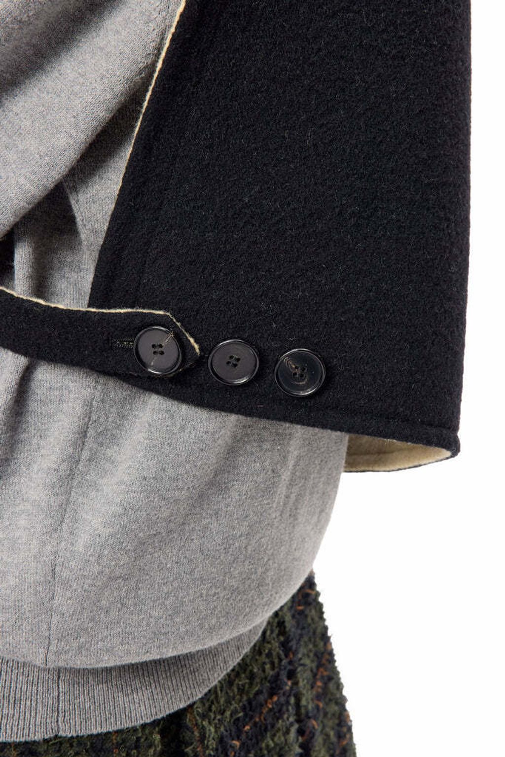 004-DUFFLEVEST-M25F9VT001-BLACK_684x1024.jpg