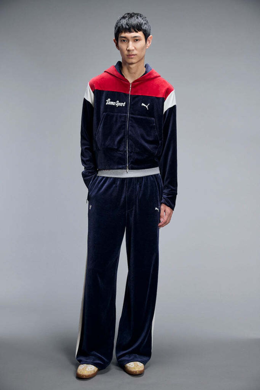 001-PUMAxMASUT7SHORTTRACKHOODIE-636086-DARKNAVY_684x1024.jpg