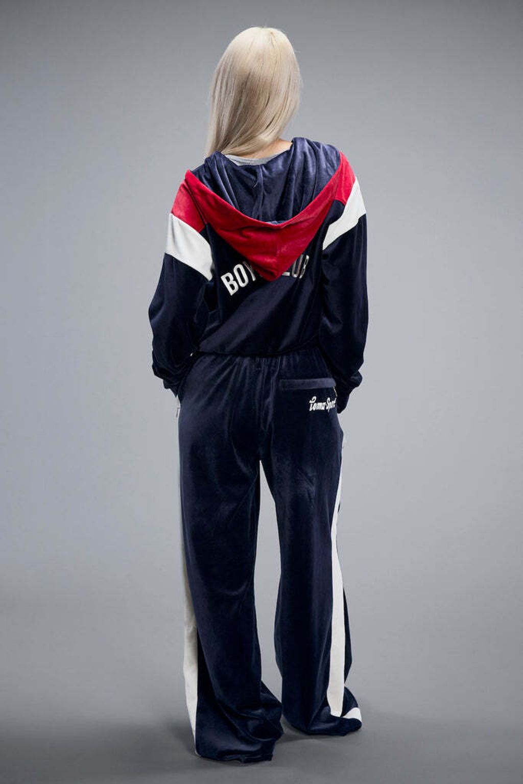 008-PUMAxMASUT7SHORTTRACKHOODIE-636086-DARKNAVY_684x1024.jpg