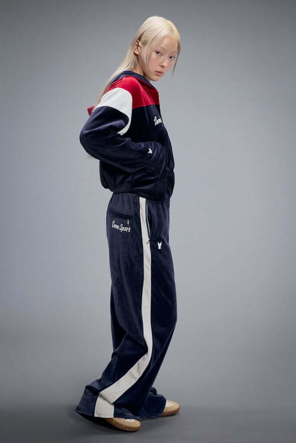007-PUMAxMASUT7SHORTTRACKHOODIE-636086-DARKNAVY_684x1024.jpg