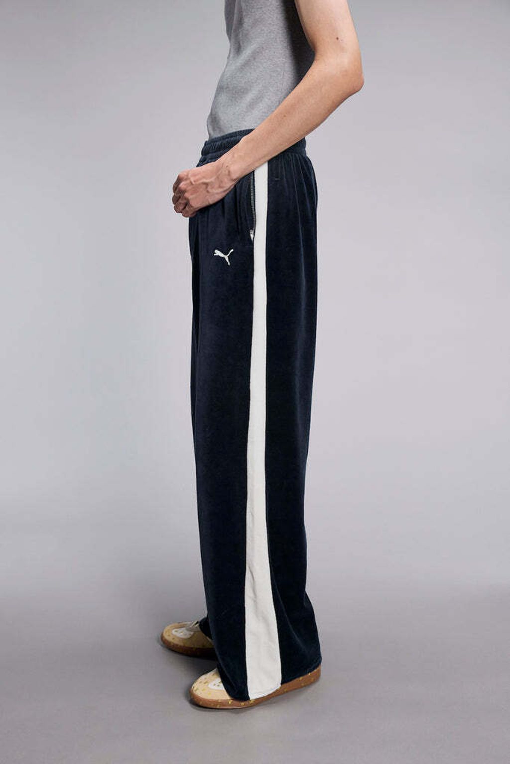 012-PUMAxMASUT7WIDETRACKPANTS-636087-DARKNAVY_684x1024.jpg