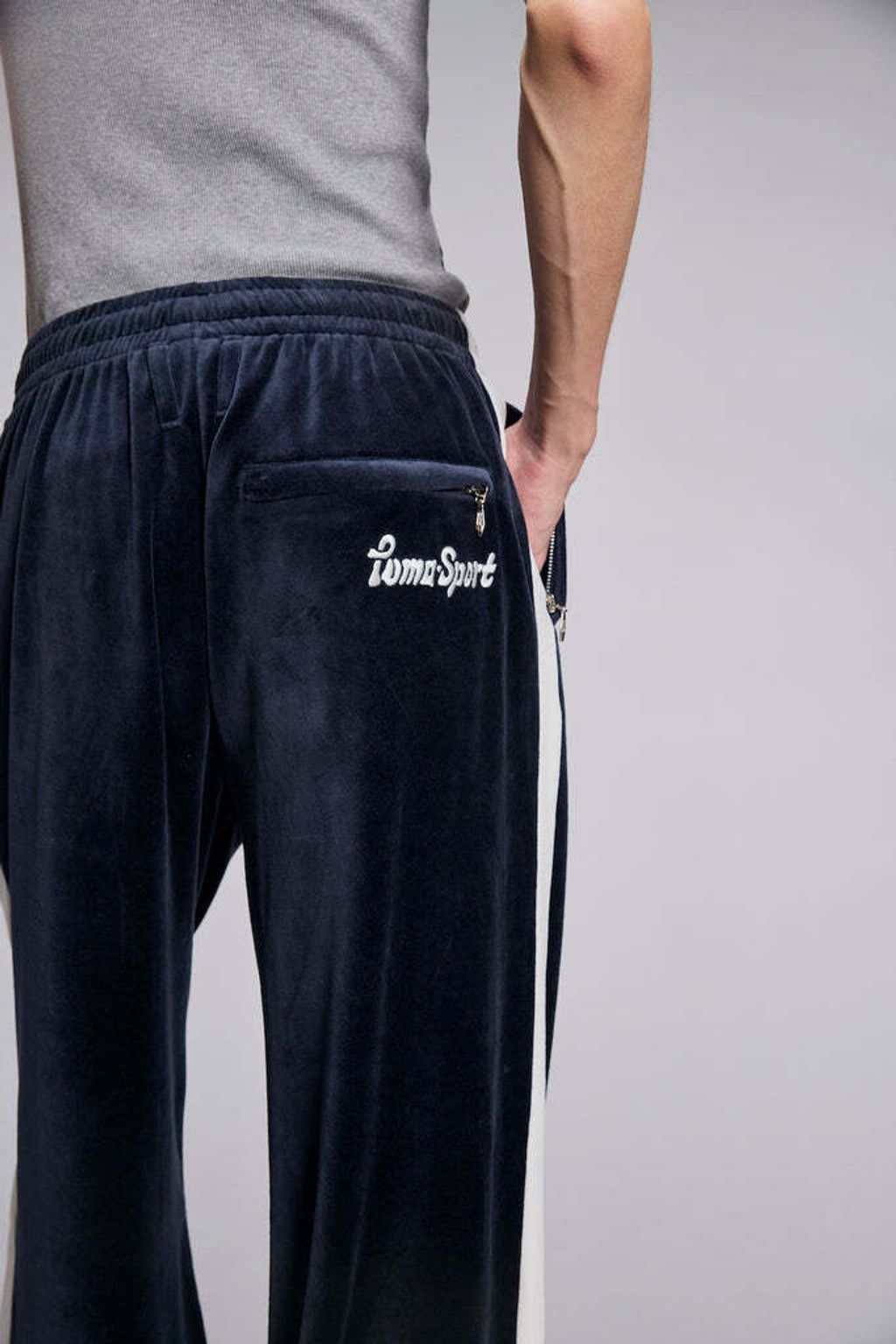 018-PUMAxMASUT7WIDETRACKPANTS-636087-DARKNAVY_684x1024.jpg