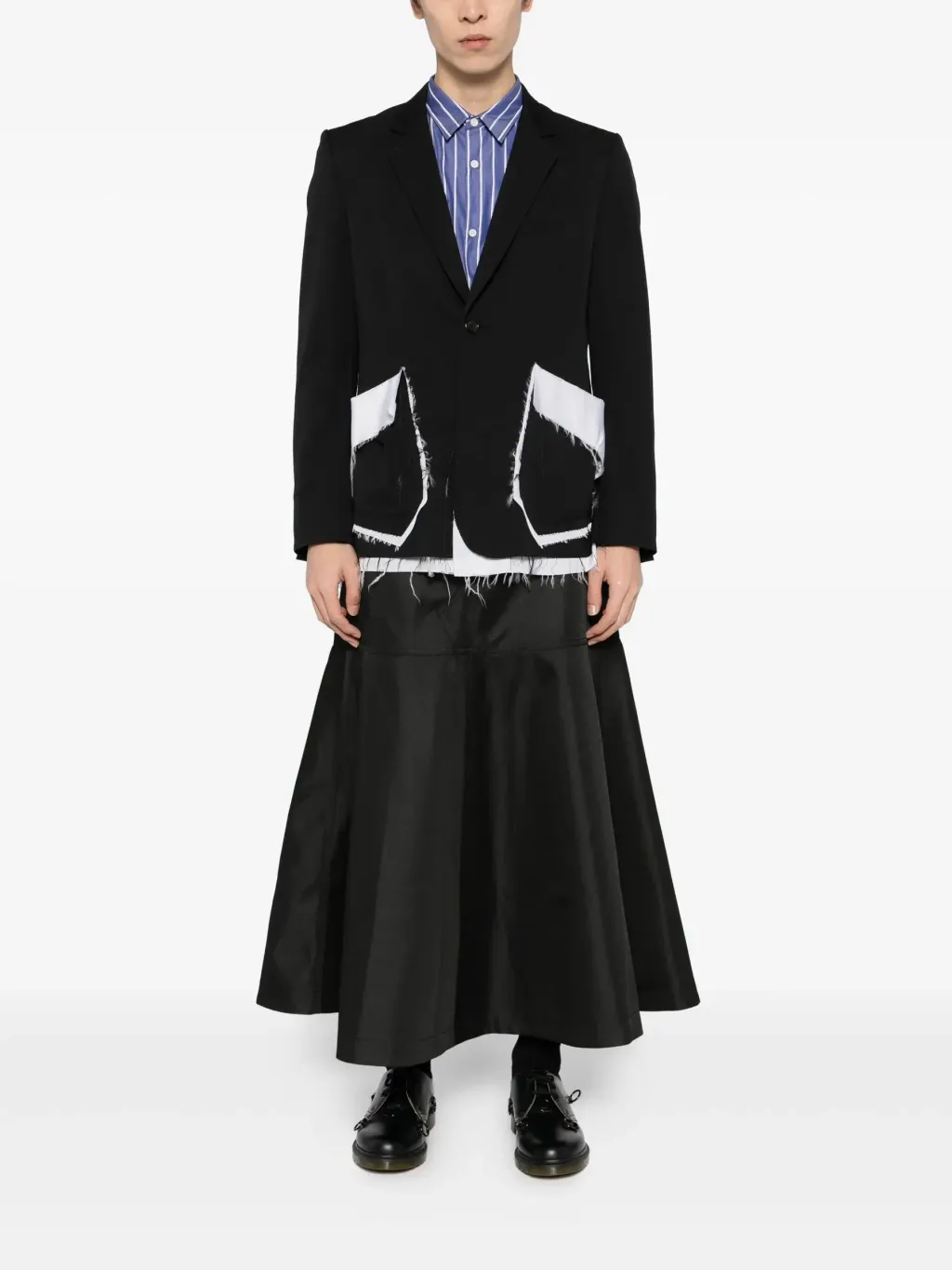 32389898_62670546_2048