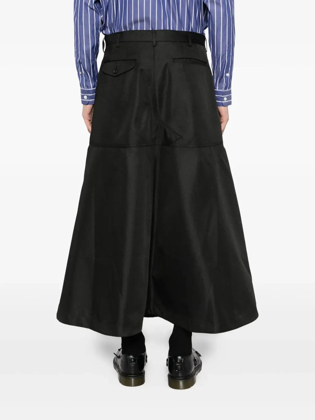 32389898_62670444_2048