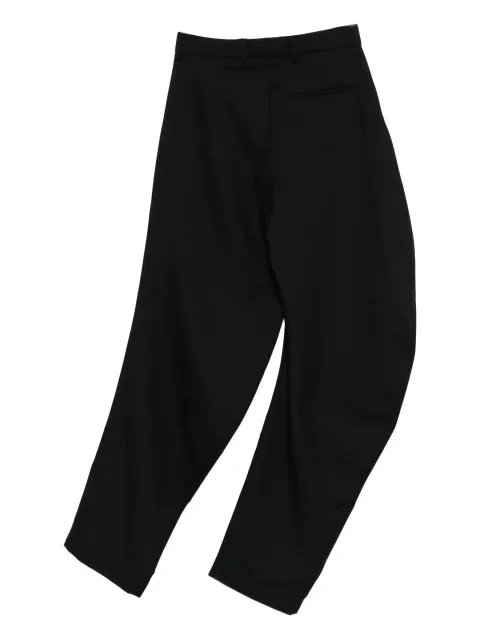 31236020_61455547_2048