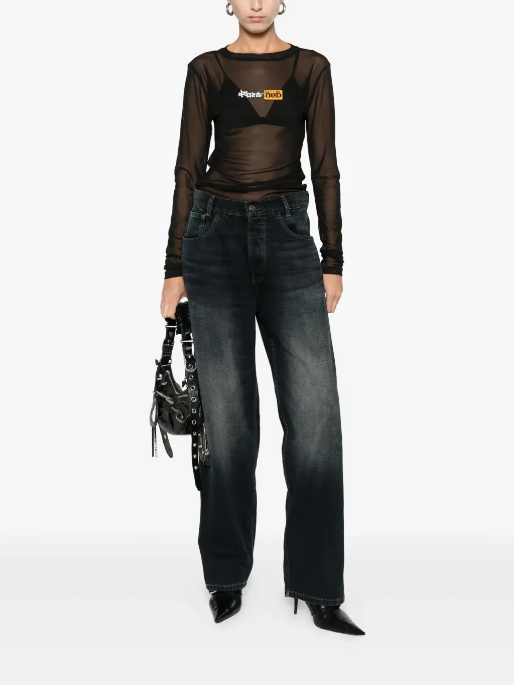 31866524_62485248_2048