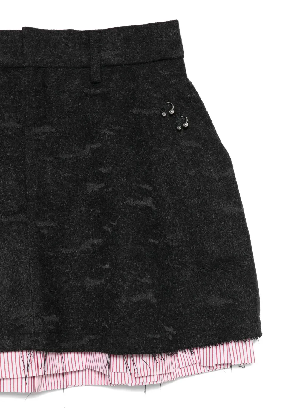 32028297_61951560_2048