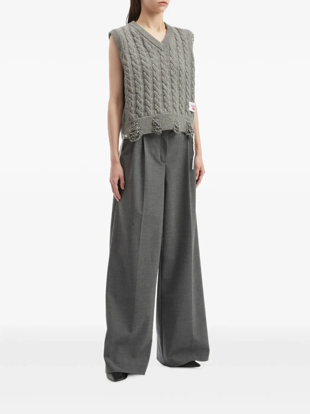 32268541_62518106_2048