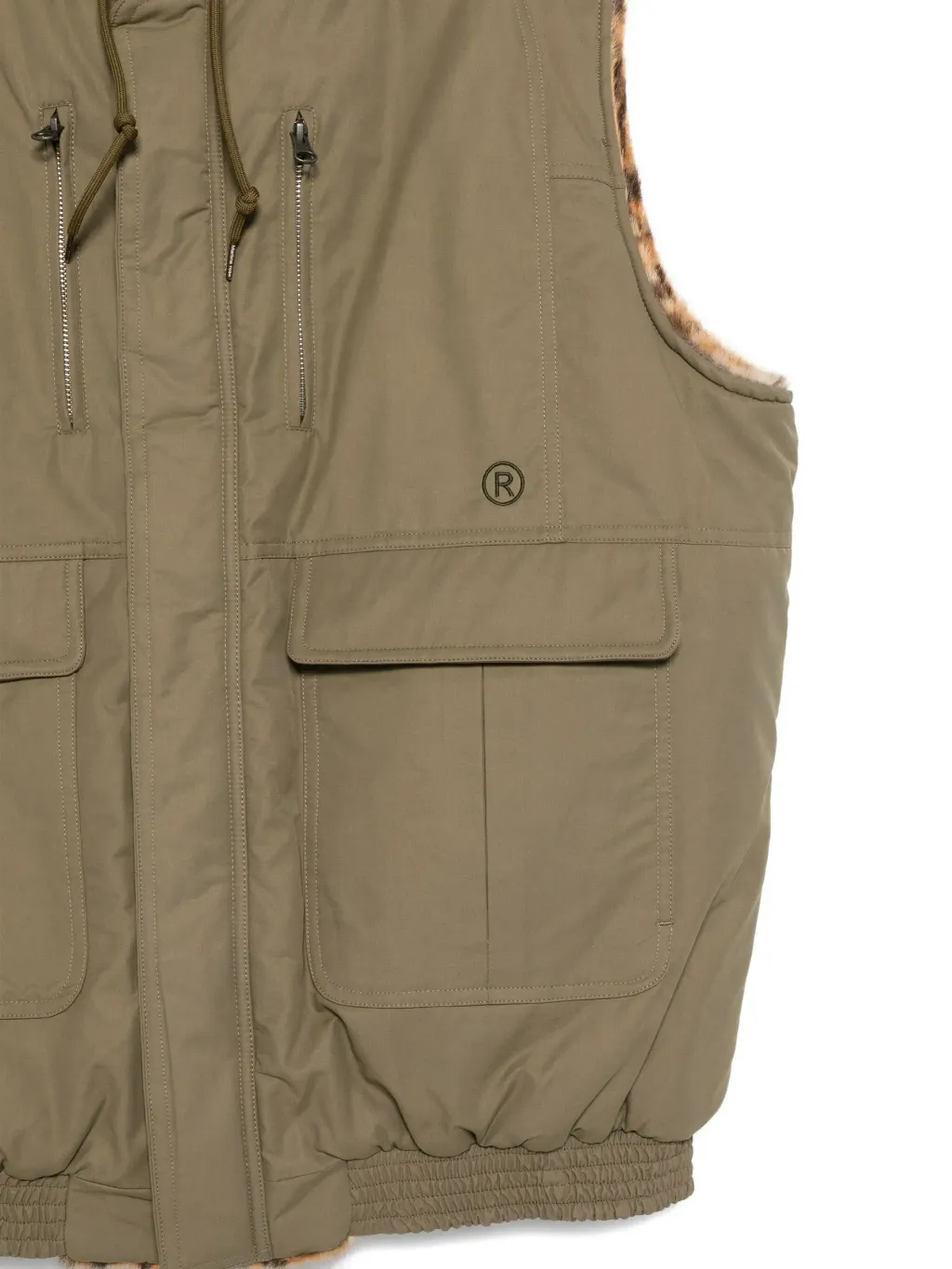 32209182_62442941_2048