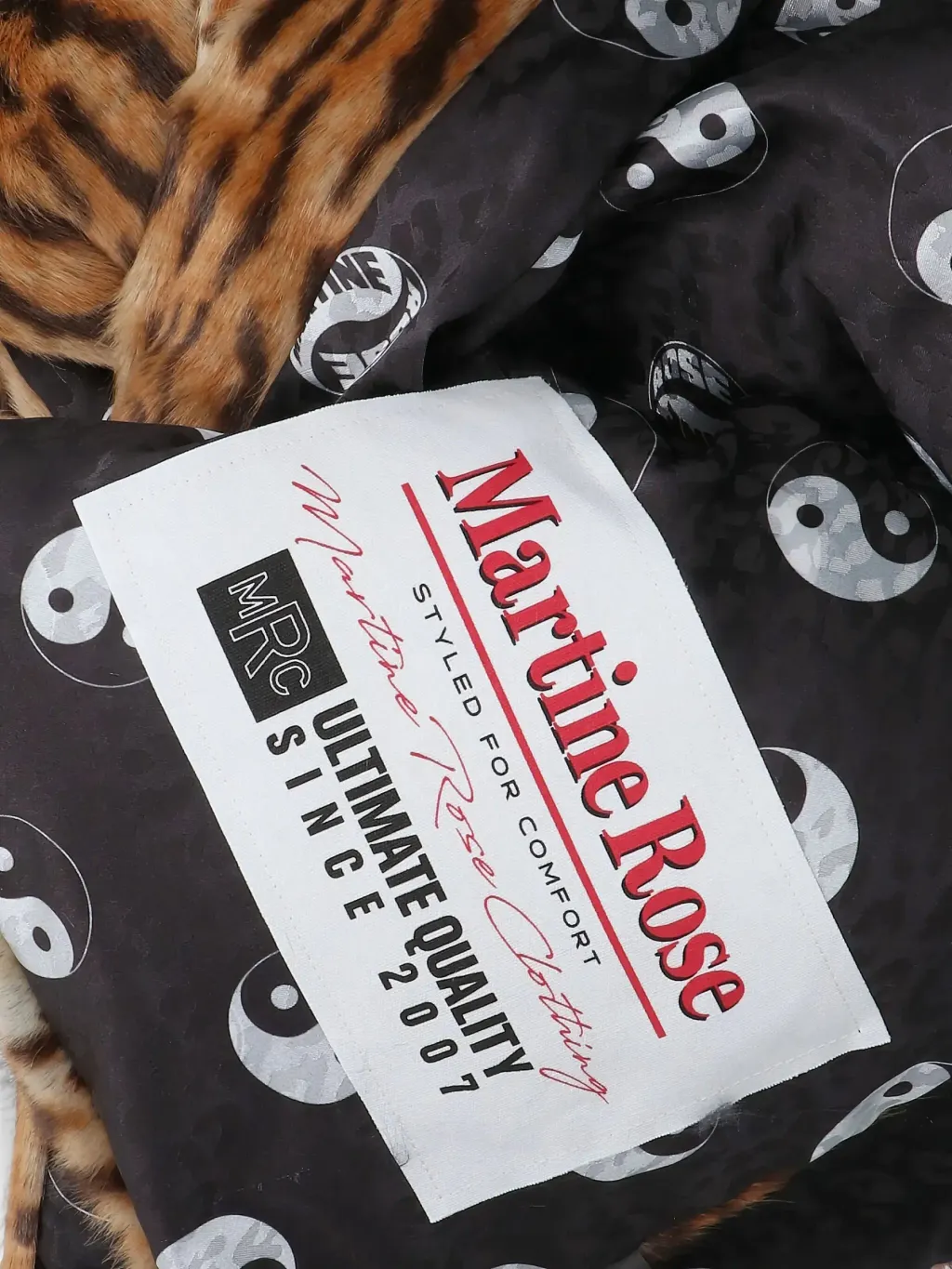 32208735_62100068_2048