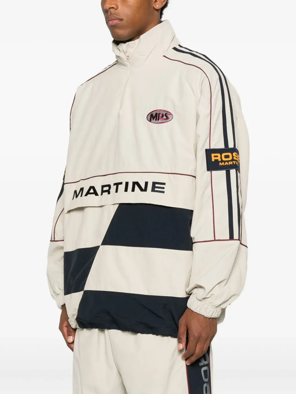 31814302_61535540_2048