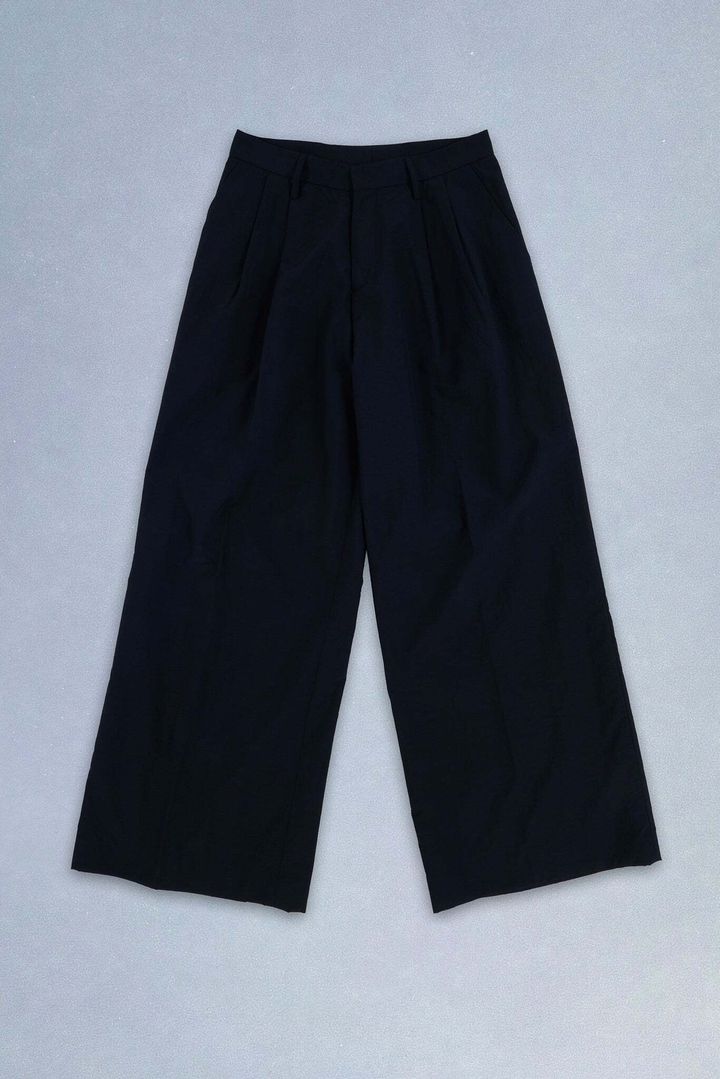 ERL_FLATS_08042500762_FRONT_WEB.jpg