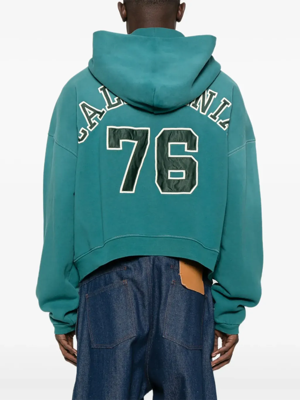 31939623_61783034_2048