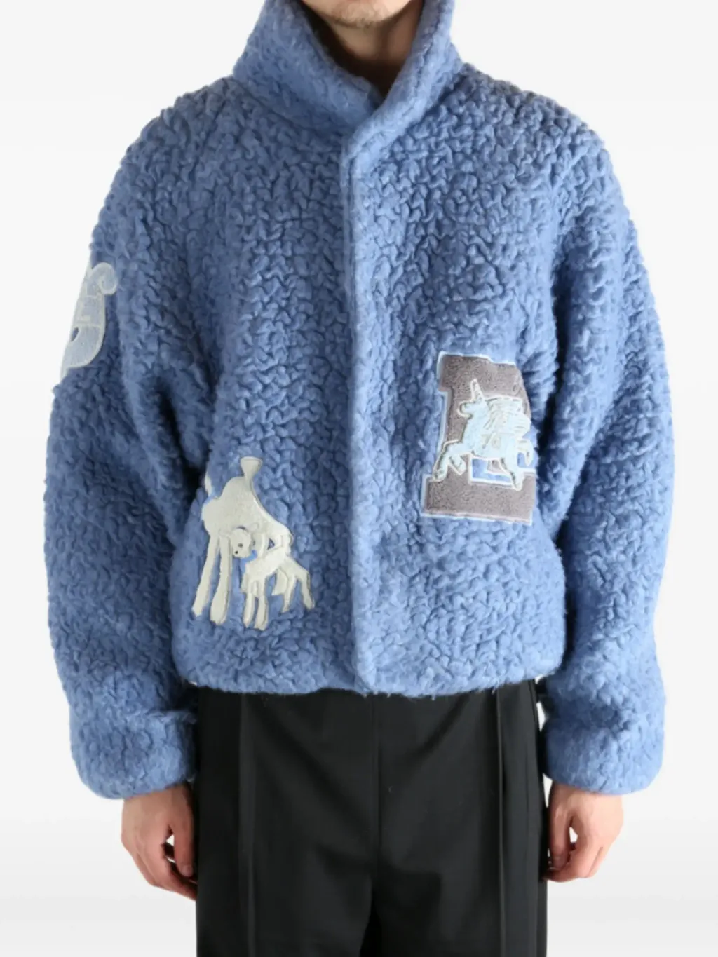 31604767_61492370_2048